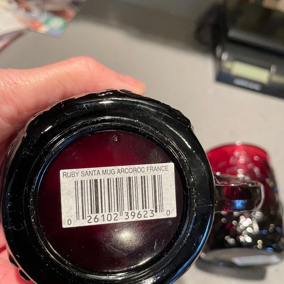 2 vintage Arcoroc Ruby Red Santa glass mugs - Picture 6 of 6